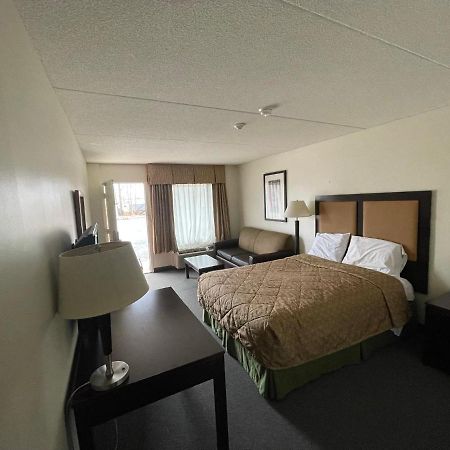 6032 Persepolis Inn Niagara Bagian luar foto