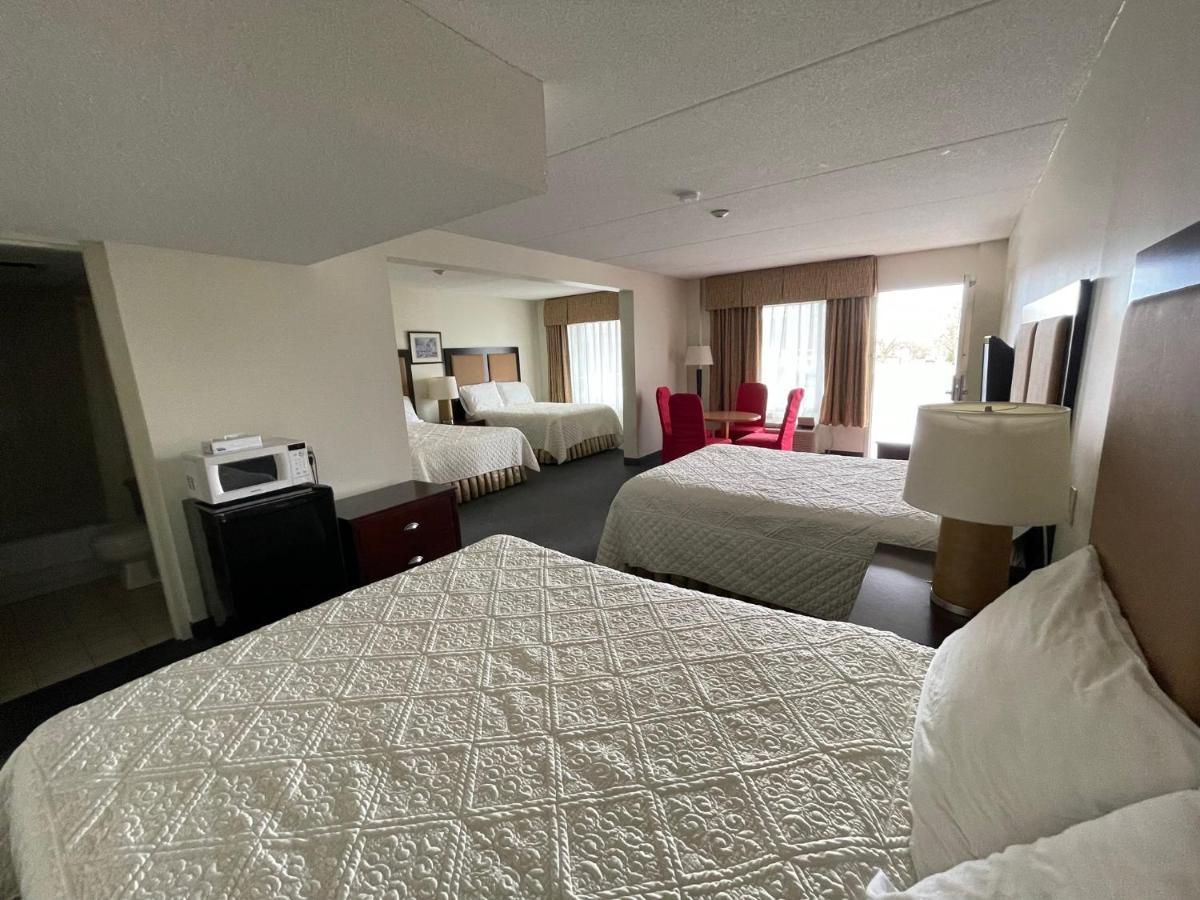 6032 Persepolis Inn Niagara Bagian luar foto